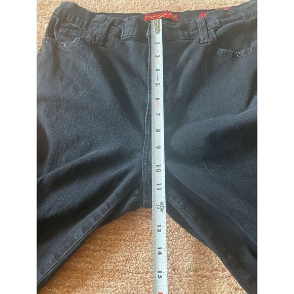 NYDJ Tummy Tuck Jeans Black Bootcut Studded Sides Size 10 Made in USA - Picture 9 of 9